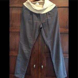 Gray skinny maternity jeans